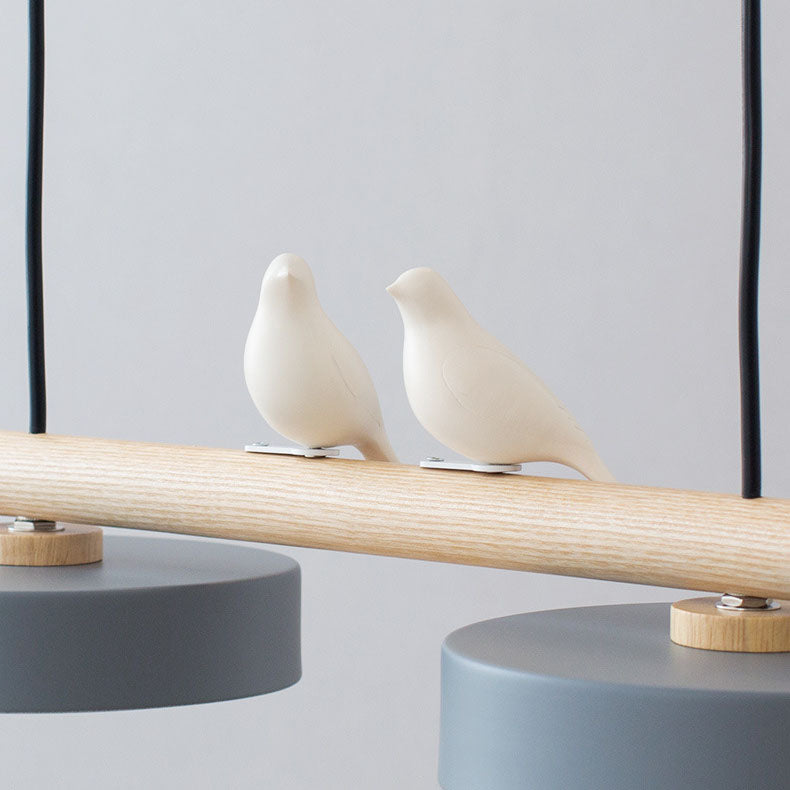 Skandinavische runde Harzvogel-Holz-lineare Insel LED-Kronleuchter-Leuchte