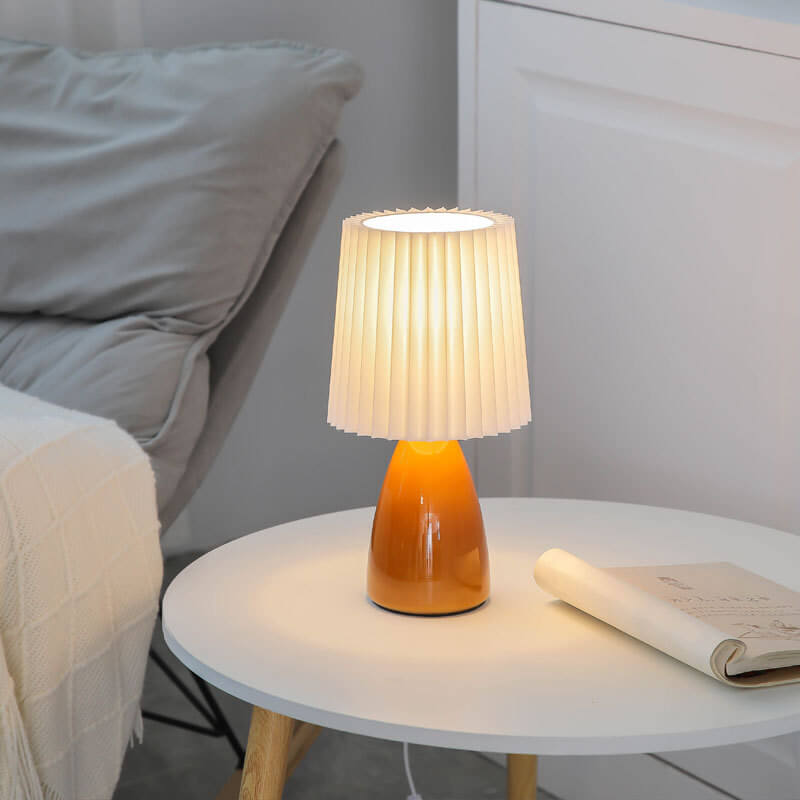 Skandinavische Retro-Faltenlampenschirm Glasfuß Licht Tischlampe