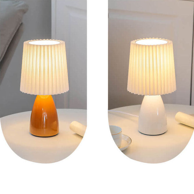 Skandinavische Retro-Faltenlampenschirm Glasfuß Licht Tischlampe