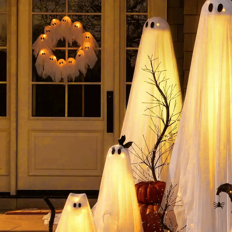 Hudson & Jurgen – Eerie Illuminated Halloween Wreath