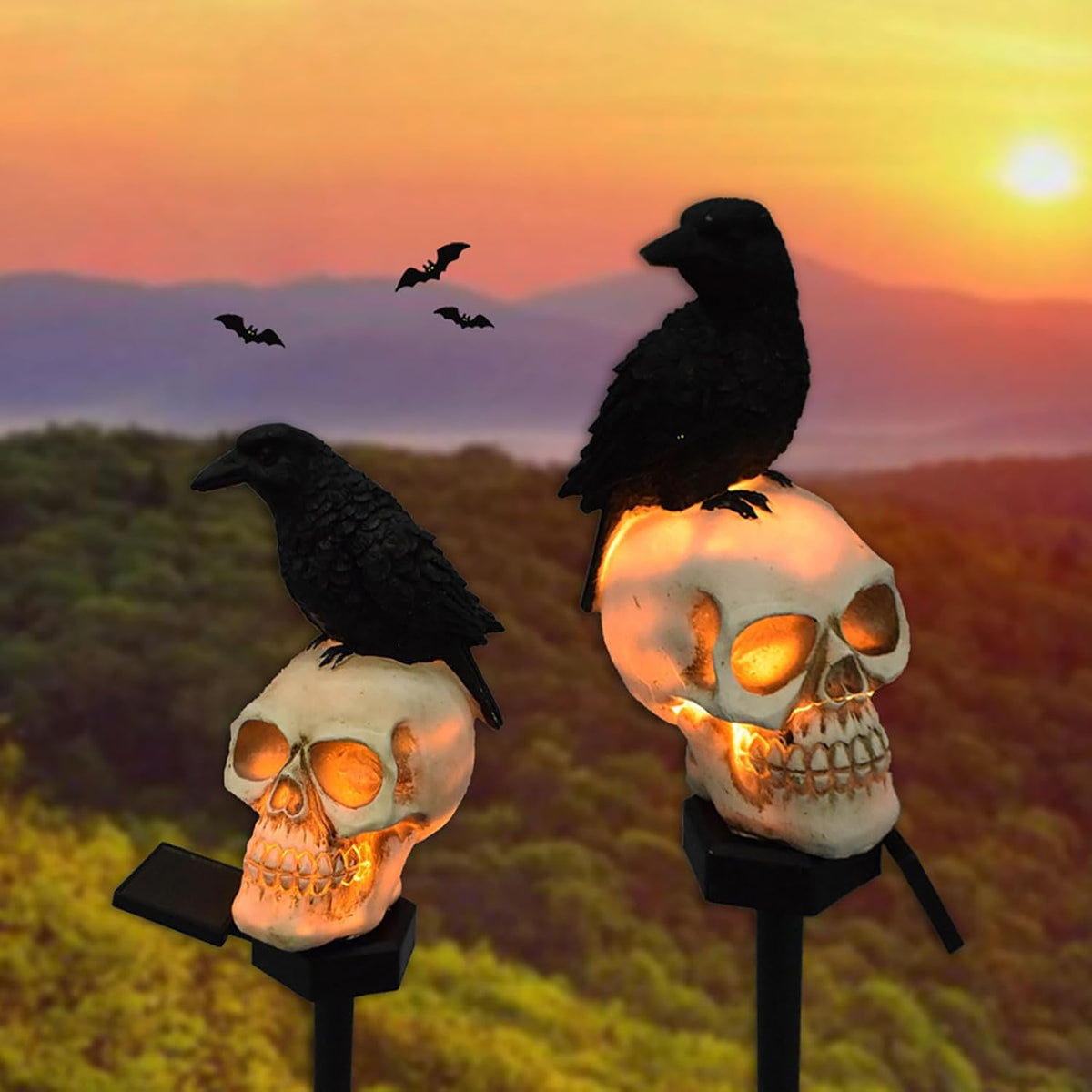 Hudson & Jurgen – Animated Solar Skull Garden Stake