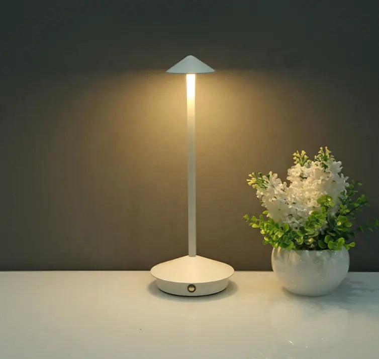 Zafferano Pina Pro Cordless Rechargeable Table Lamp