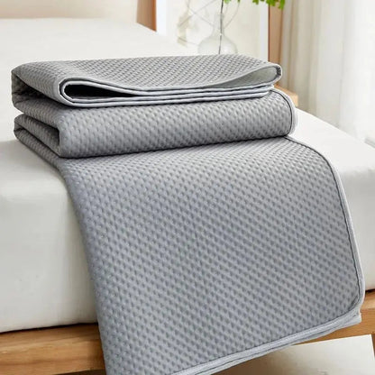 Hudson & Jurgen – Cooling Mattress Pad with Breathable Ice Silk Fabric | Soft Design for Comfortable Summer Sleep