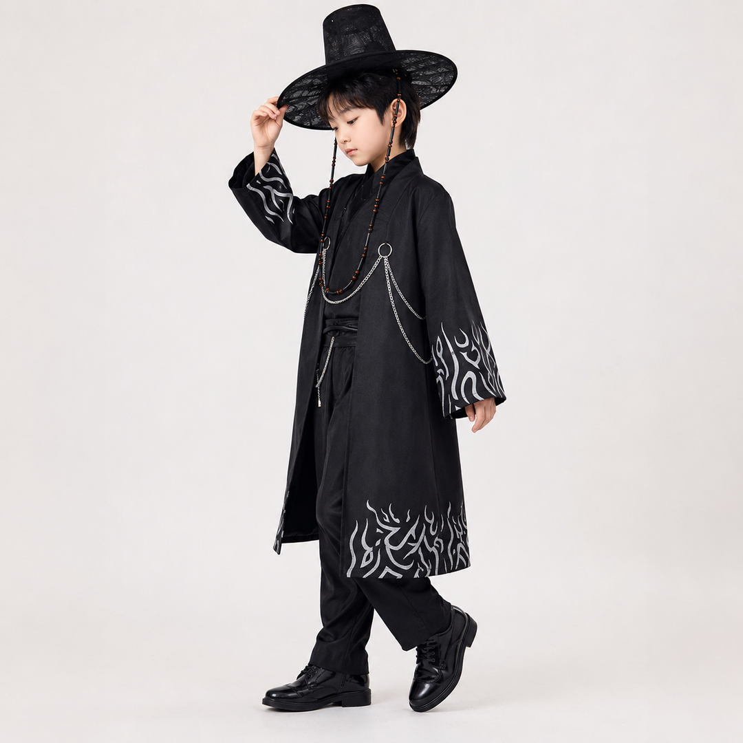 Hudson & Jurgen – Cultural Costume Collection | Korean Hanbok Cosplay Outfit with Hat & Accessories | Perfect for Halloween and Themed Events