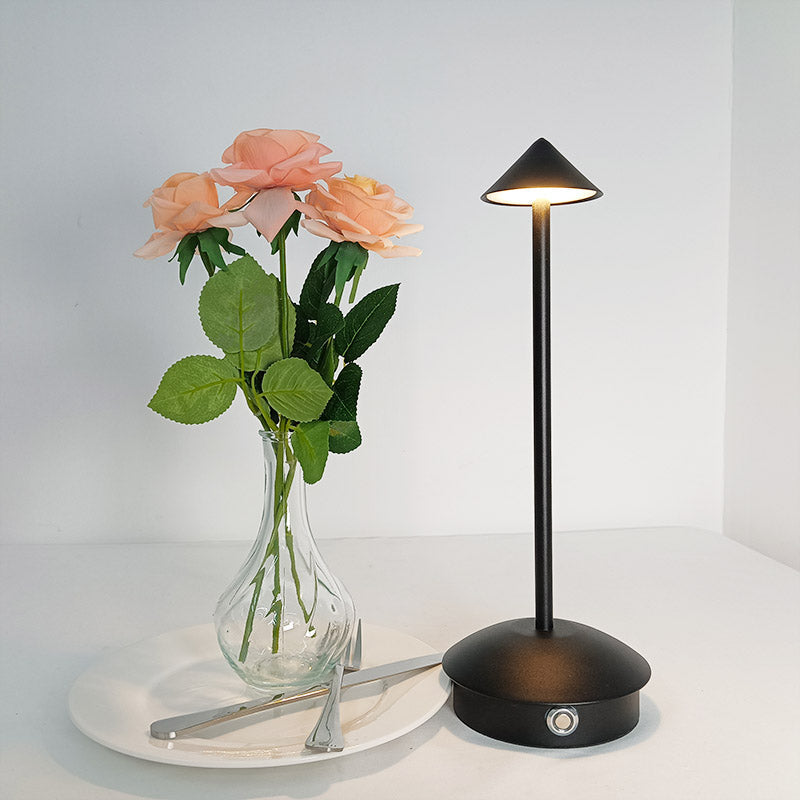 Zafferano Pina Pro Cordless Rechargeable Table Lamp