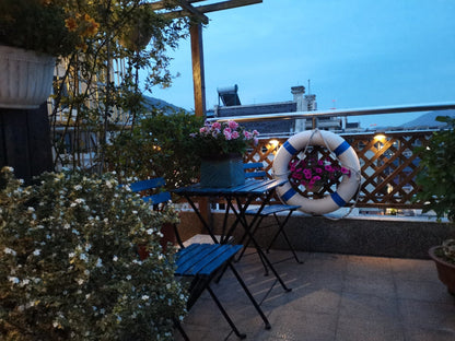 Outdoor LED Solar Powered Waterproof Stair and Garden Light