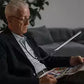 Led Magnifying Glass Hanging Neck Handheld Desktop Large Screen Lens Acrylic Magnifying Glass for Seniors Reading Sewing Jewels