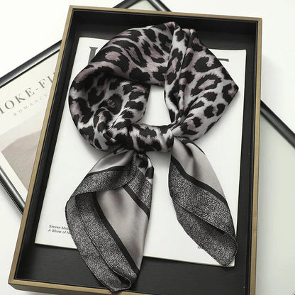 Hudson & Jurgen – Silk Charm Scarf | Plaid Pattern, Versatile Accessory