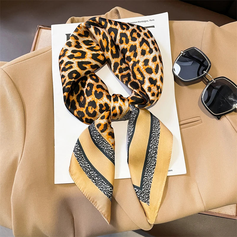Hudson & Jurgen – Silk Charm Scarf | Plaid Pattern, Versatile Accessory