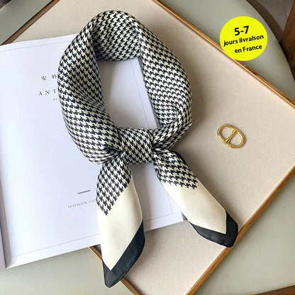 Hudson & Jurgen – Silk Charm Scarf | Plaid Pattern, Versatile Accessory