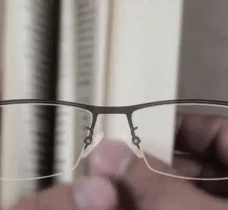 Hudson & Jurgen – Multi-Focus Smart Glasses with Adaptive Blue Light Lenses | Seamless Vision for All Activities