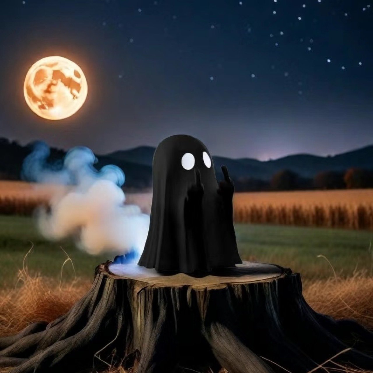 Ventayo – Playful Resin Ghost Statue